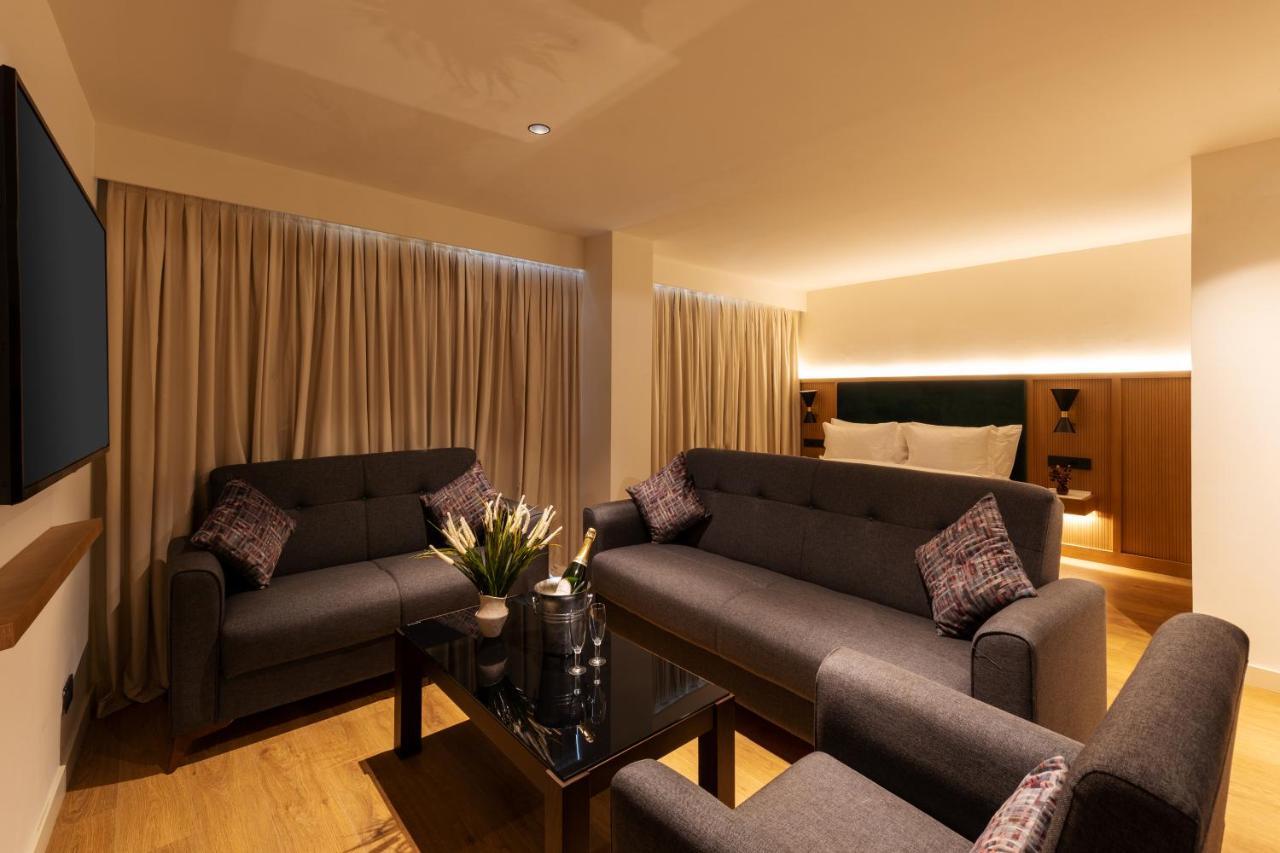 King Suite with Sofa Bed - Non-Smoking
